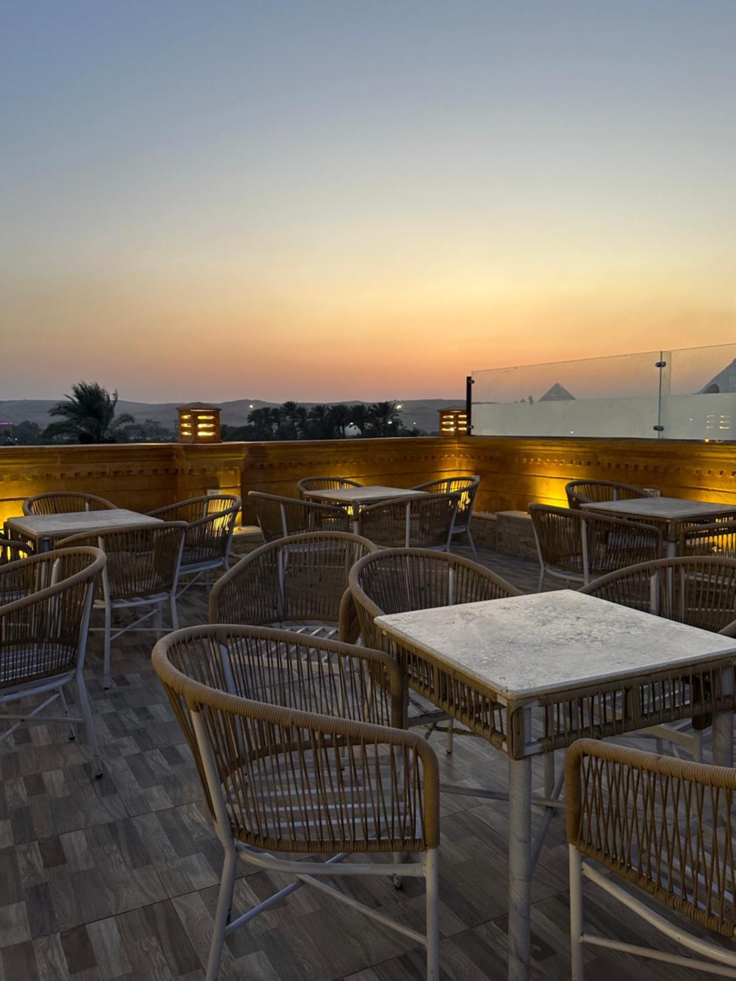 Taj Pyramids View Inn Kafrat al Jabal ภายนอก รูปภาพ