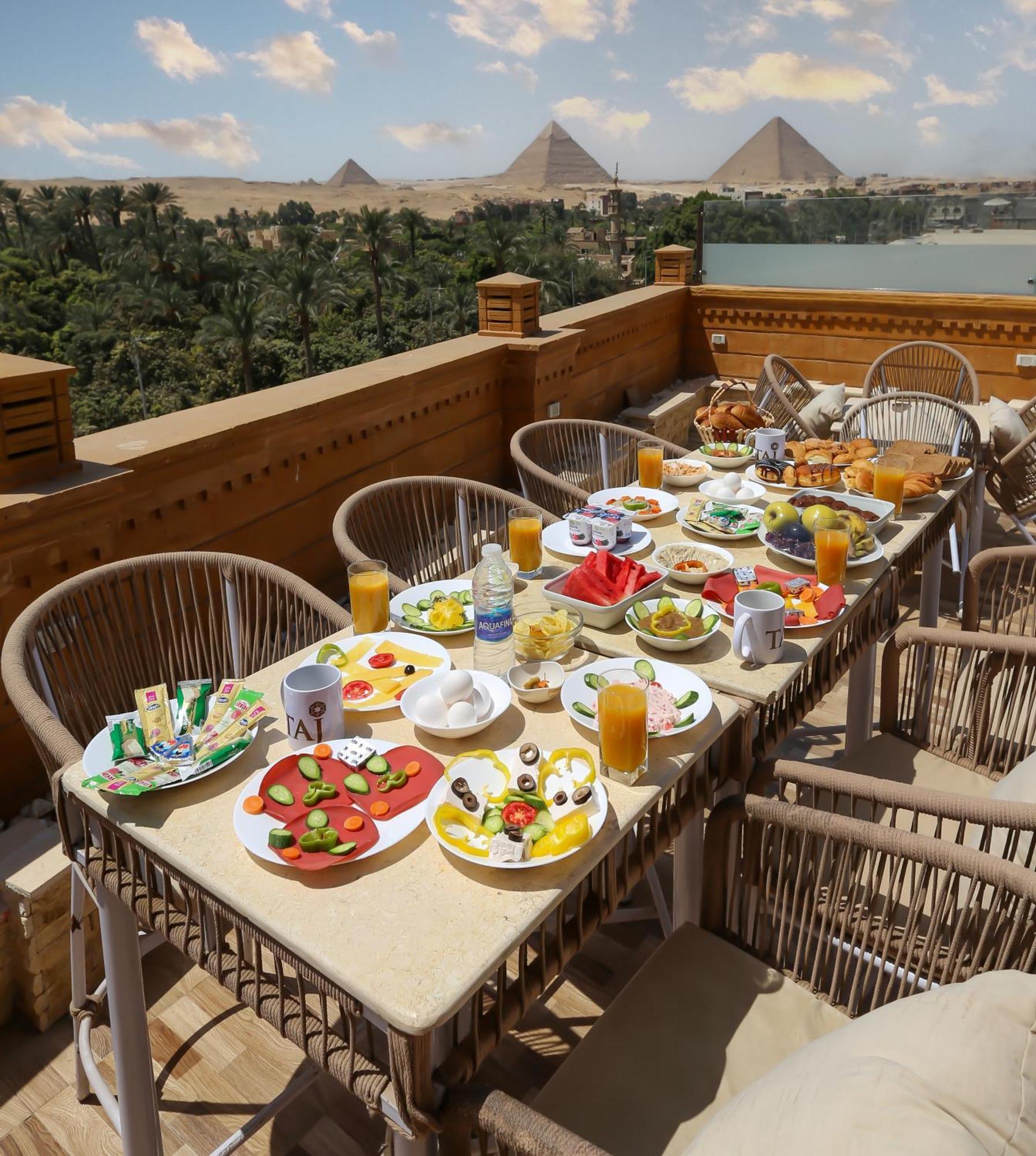 Taj Pyramids View Inn Kafrat al Jabal ภายนอก รูปภาพ